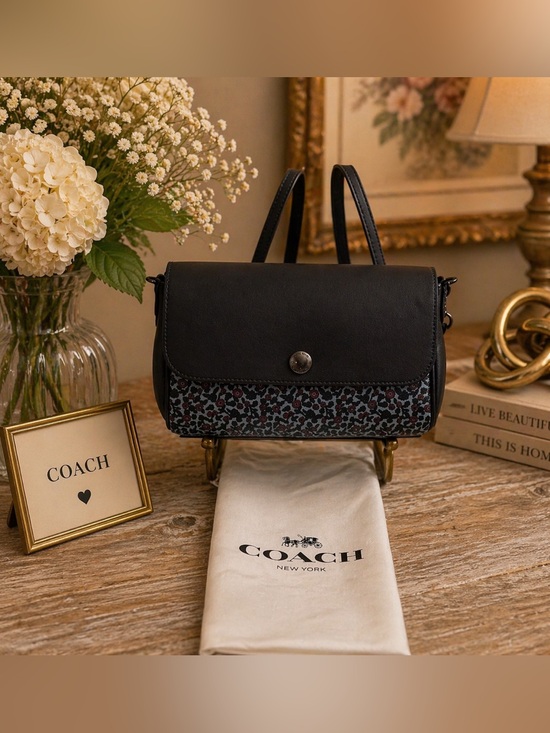 Coach Handbags - Coach Reversible